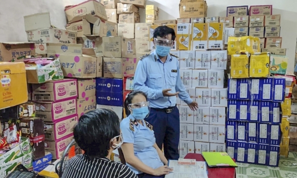 Đà Nẵng: Tạm giữ hơn 43.000 sản phẩm bánh, kẹo không hóa đơn, chứng từ
