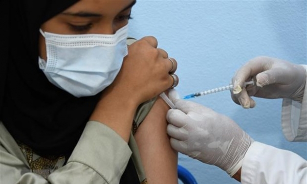 Tình hình vaccine phòng chống COVID-19 tại Pháp và Malaysia