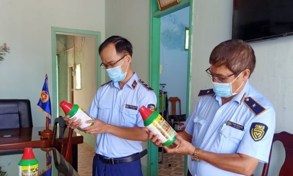 Gia Lai: Đội QLTT số 5 tạm giữ thuốc bảo vệ thực vật chứa hoạt chất Glyphosate cấm sử dụng tại Việt Nam