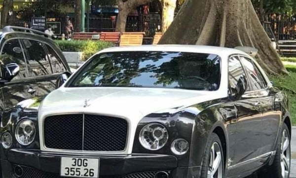 Phát hiện siêu xe Bentley đeo biển kiểm soát giả ở Hà Nội