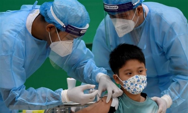 Campuchia tiêm vaccine cho trẻ 5 tuổi