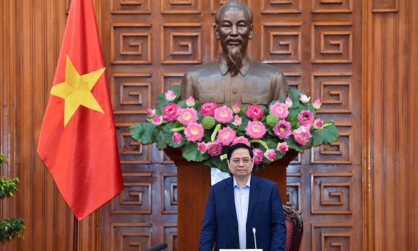 Thủ tướng Phạm Minh Chính: Cần tháo gỡ mọi khó khăn, vướng mắc để thúc đẩy sản xuất vaccine và thuốc trong nước