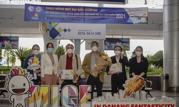 Đà Nẵng đón 500 khách du lịch MICE sau khi mở cửa du lịch