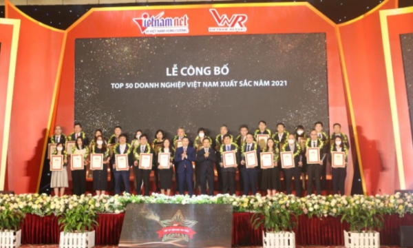 Công bố Top 500 doanh nghiệp lớn nhất Việt Nam và Top 10 Công ty uy tín các ngành năm 2021