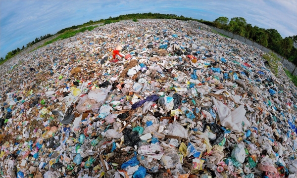Trao giải Cuộc thi ảnh “Câu chuyện rác nhựa” và giới thiệu ứng dụng “Săn rác”