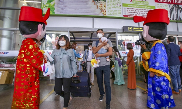 Đà Nẵng đón 230 khách du lịch 'xông đất' đầu năm mới