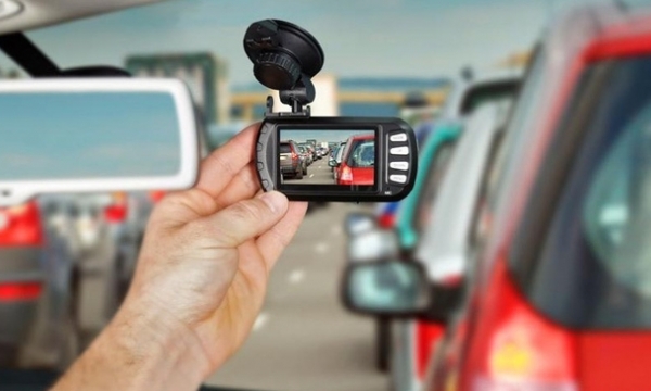 Giám sát hoạt động kinh doanh vận tải từ camera trên xe ô tô
