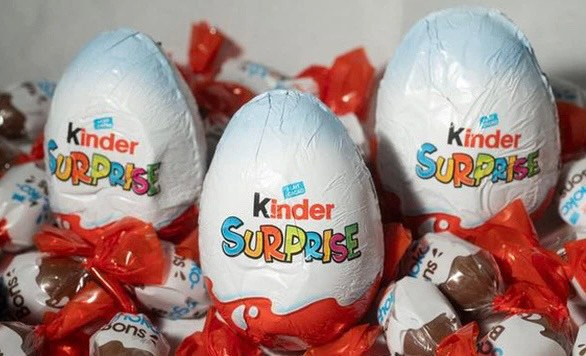 Bộ Công thương yêu cầu kiểm nghiệm kẹo trứng Kinder Nghi nhiễm khuẩn