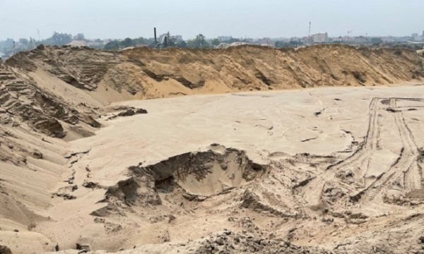 Hà Nội: Phát hiện hơn chục nghìn m3 cát lậu