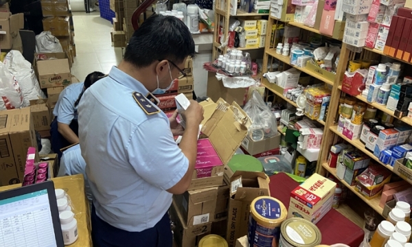 TP. Hồ Chí Minh: Đột xuất kiểm tra hàng trăm nghìn sản phẩm nghi nhập lậu