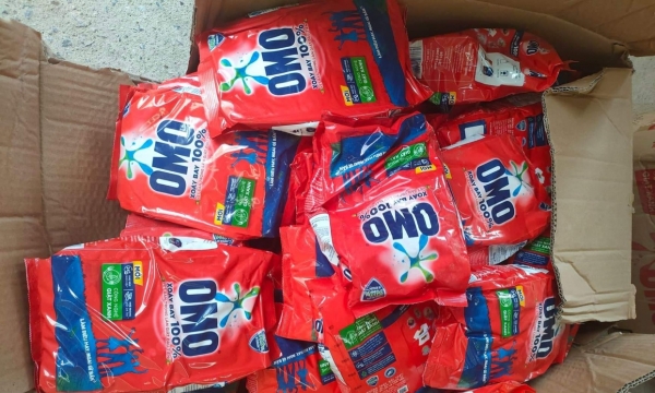 Bột giặt giả mạo nhãn hiệu OMO bị bắt khi qua địa bàn Hà Giang