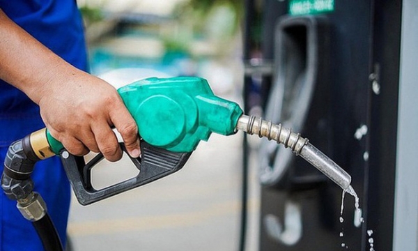 VCCI đề xuất bỏ thuế tiêu thụ đặc biệt đối với xăng