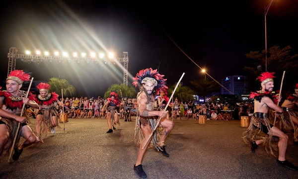 Carnival đường phố Sun Fest - Đại tiệc ánh sáng khuấy động đêm hè Đà Nẵng