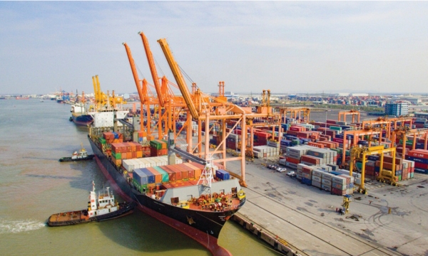 Hàng hóa qua cảng biển tăng trưởng thấp nhất trong nhiều năm