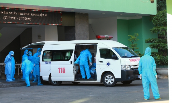 Đà Nẵng: Hơn 300 nhân viên y tế xin nghỉ việc