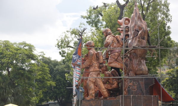 Cận cảnh tượng đài chiến sĩ CSGT và PCCC sắp khánh thành tại Hà Nội