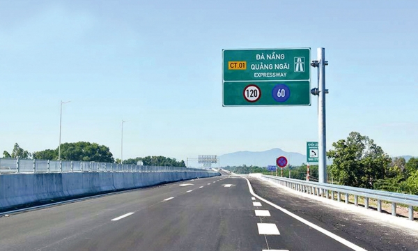 Sai phạm dự án đường cao tốc Đà Nẵng-Quảng Ngãi: 17 “sếp” doanh nghiệp xây dựng xộ khám, 15 người bị ngăn chặn cấm đi khỏi nơi cư trú, hàng chục doanh nghiệp liên quan!