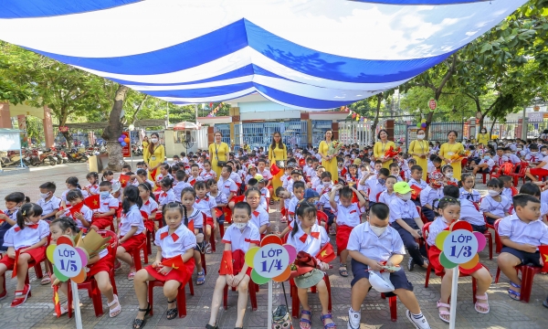 Học sinh Đà Nẵng tưng bừng trong ngày khai giảng năm học mới