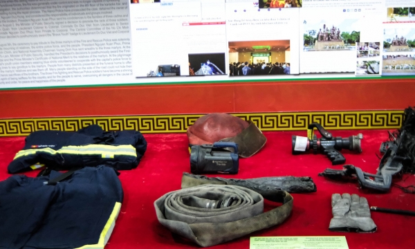 Những kỉ vật chưa từng công bố của 3 chiến sĩ PCCC hy sinh được trưng bày tại Hà Nội