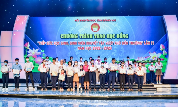 Vedan Việt Nam trao học bổng “Tiếp sức học sinh, sinh viên khuyết tật vượt khó đến trường” năm học 2022 - 2023