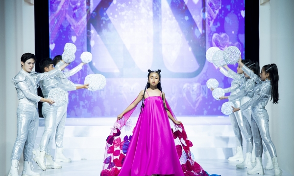 Nhìn ngắm 7 bộ sưu tập thời trang ấn tượng tại Vietnam Kids Art Fashion Fest 2022