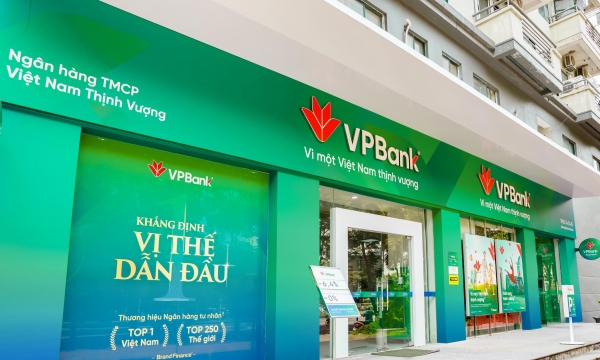 Xu hướng gửi tiết kiệm trực tuyến: Chiều khách như cách của VPBank