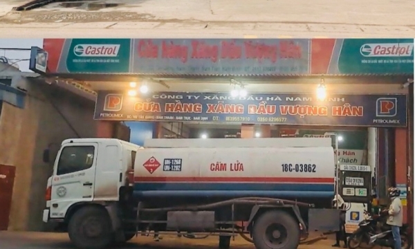 Xử lý các tổ chức phân phối, mua xăng dầu ngoài hệ thống tại Nam Định