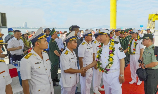 Tàu huấn luyện của Hải quân Trung Quốc thăm Đà Nẵng