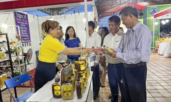 Hàng loạt sản phẩm đặc trưng Đà Nẵng được quảng bá tại lễ hội pháo hoa 2023