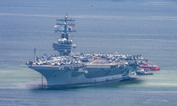 Cận cảnh tàu sân bay Hải quân Mỹ - USS Ronald Reagan đến Đà Nẵng