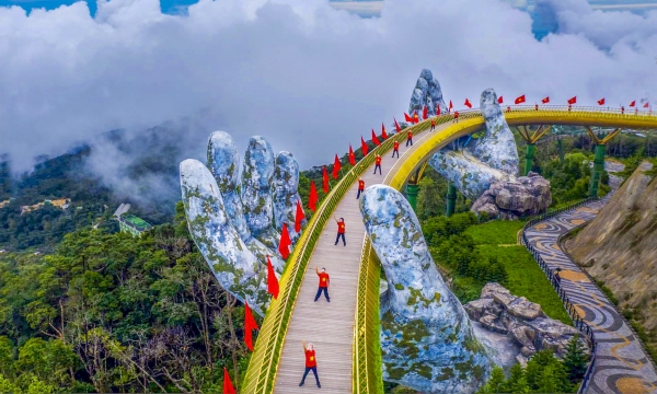 Cầu Vàng Đà Nẵng được chọn là công trình biểu tượng du lịch trên thế giới