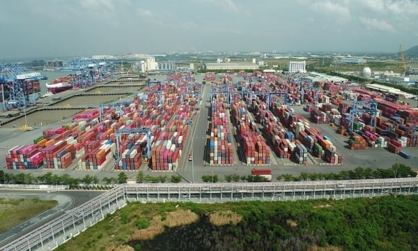 'Xanh' hóa để phát triển logistics bền vững