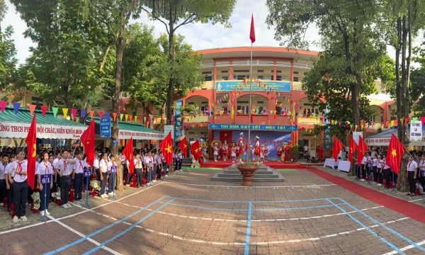 Gần 290.000 học sinh Đà Nẵng háo hức bước vào năm học mới