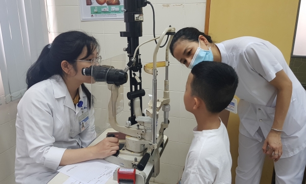 Sở Y tế Thừa Thiên - Huế cảnh báo dịch đau mắt đỏ gia tăng trong học sinh