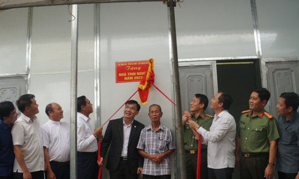 Bộ Công an bàn giao 600 căn nhà cho người nghèo ở Hà Tĩnh
