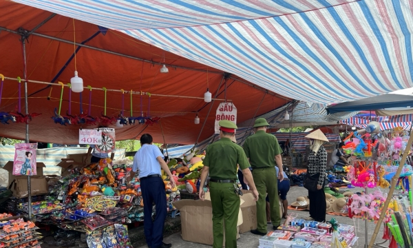 Hải Dương: Thu giữ hàng trăm đồ chơi trẻ em tại Festival Chí Linh