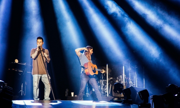 Tiết lộ bí mật về Maroon 5 - “ngôi sao chính” của 8Wonder Winter Festival
