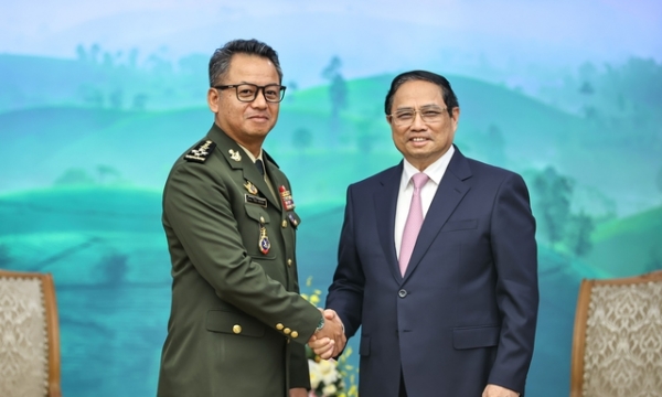 Thủ tướng tiếp Phó Thủ tướng, Bộ trưởng Bộ Quốc phòng Campuchia