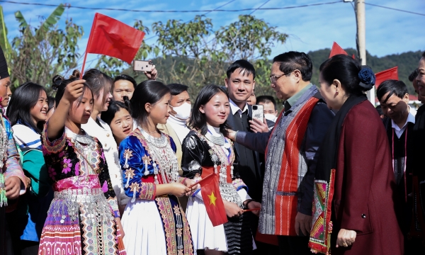 Thủ tướng dự Ngày hội Đại đoàn kết toàn dân tộc tại Lai Châu
