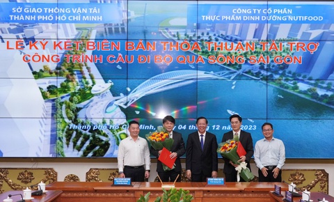 Nutifood chính thức ký kết tài trợ xây cầu đi bộ qua sông Sài Gòn