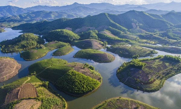 Bên trong khu dự trữ sinh quyển lớn nhất Đông Nam Á của Việt Nam rộng 1,3 triệu ha, được UNESCO công nhận là khu dự trữ sinh quyển thế giới