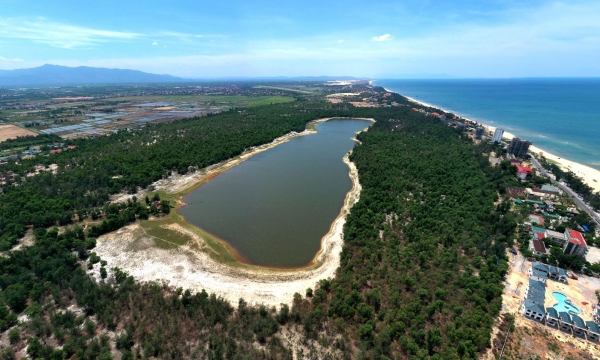 Hồ nước ngọt ‘không đáy’ với dung tích 3,6 triệu m3, gắn với nhiều truyền thuyết ly kỳ, được công nhận là di tích lịch sử cấp quốc gia