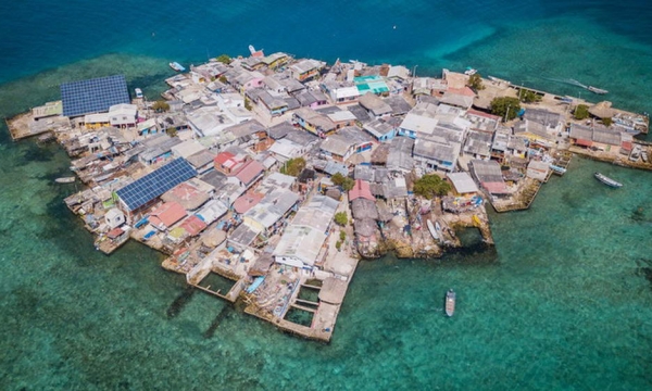 Khám phá hòn đảo đông dân nhất thế giới với diện tích chỉ nhỏ bằng hai sân bóng