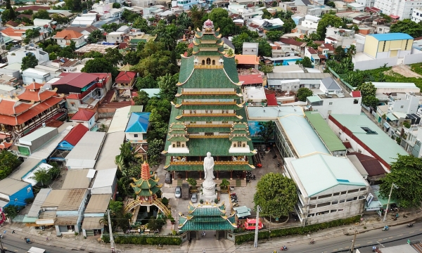 Ngôi chùa đẹp như tranh xác lập kỷ lục ‘chùa có chánh điện cao nhất Việt Nam’ với chiều cao từ nóc xuống đất gần 44m