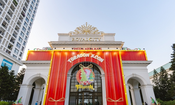 “Đu trend” cực đỉnh với Hội chợ Art toy Giáng sinh lần đầu tiên xuất hiện tại Việt Nam