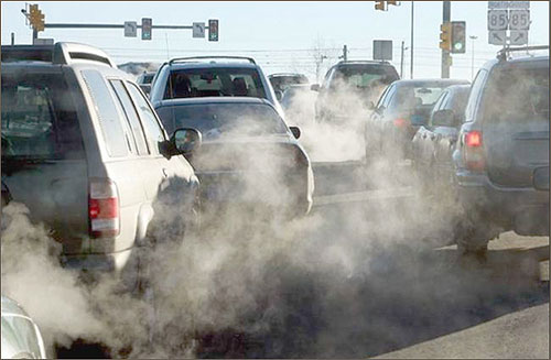 Bộ Tài chính: Thông tin việc đề xuất thu phí khí thải ô tô, xe máy