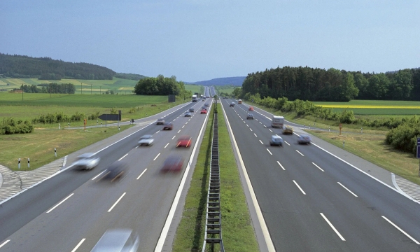 Đường cao tốc duy nhất trên thế giới không giới hạn tốc độ, không có trạm thu phí, tổng chiều dài gần 13.000km