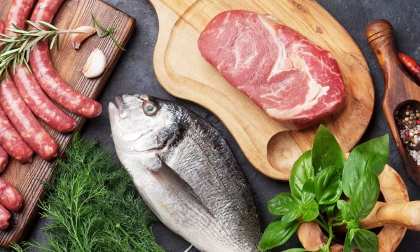 Ăn cá hay thịt tốt cho sức khoẻ hơn?