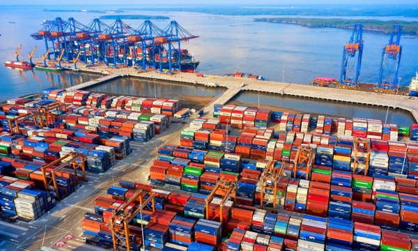 Mục tiêu xuất khẩu hàng hóa năm 2024 đạt 377 tỷ USD