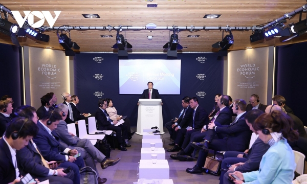 Thủ tướng kết thúc tốt đẹp chuyến công tác tham dự WEF Davos và thăm chính thức Hungary, Romania